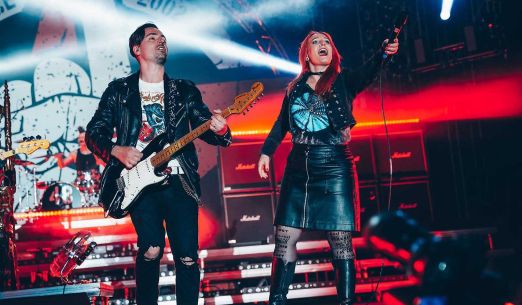 Vánoční koncert: Decode + Bára Zemanová & band