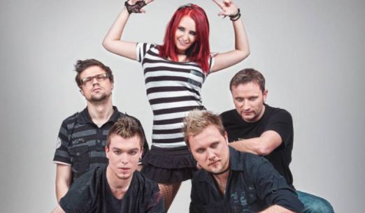 Vánoční koncert: Decode + Bára Zemanová & band