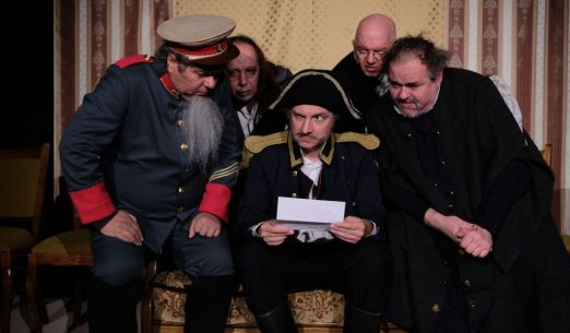 Revizor aneb Gogol v Plutu