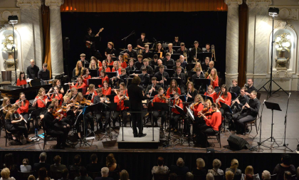 Orchestr TREMOLO a jeho hosté z Divadla  J. K. Tyla