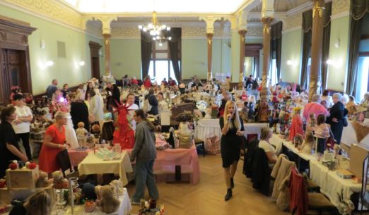 7. FESTIVAL PANENEK A MEDVÍDKŮ V PLZNI