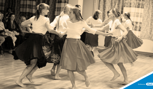 Kořeny: Tanečně - divadelní projekt