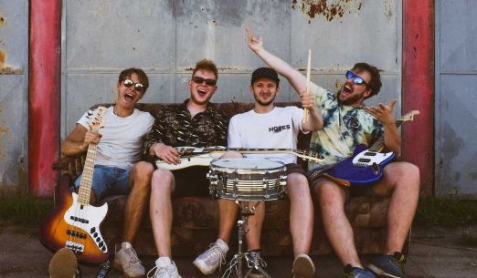 Bonnie + Filistine + Nixon Lads