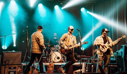 Bonnie + Filistine + Nixon Lads