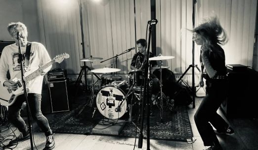 LUSKY + BEACH BUM + THE QUEUES