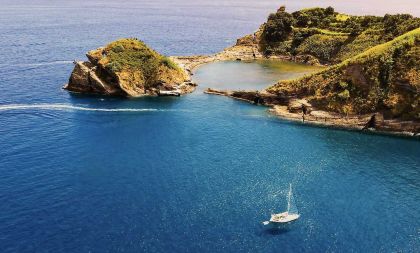 Na plachetnici podél Azor, Norska a Arktidy