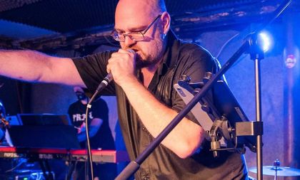 Antihudba Tour: Vráťa Hošek & Vadnej hrošík + Pondělníci