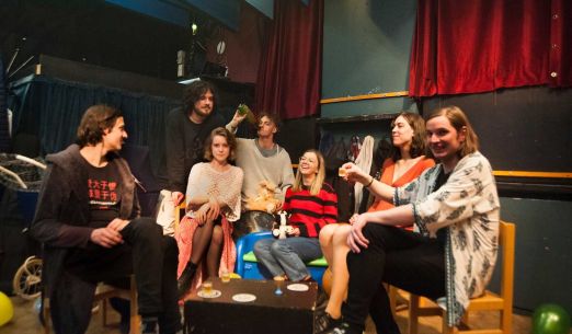 Vánoční busking párty