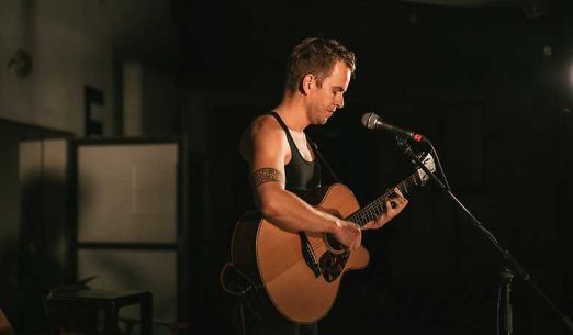 Vánoční busking párty