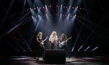 Megadeth: Behind The Mask