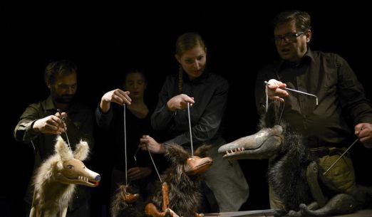 Babička Červené Karkulky dnes slaví narozeniny