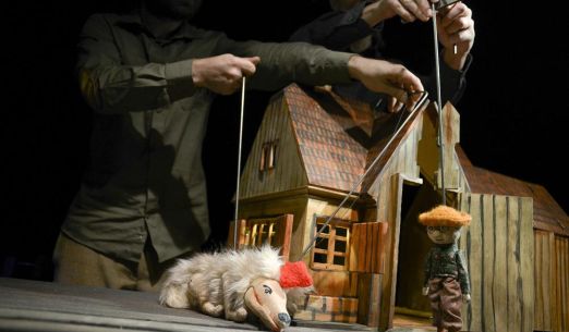 Babička Červené Karkulky dnes slaví narozeniny