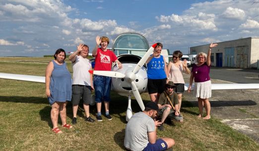 Benefiční koncert Pocta legendám