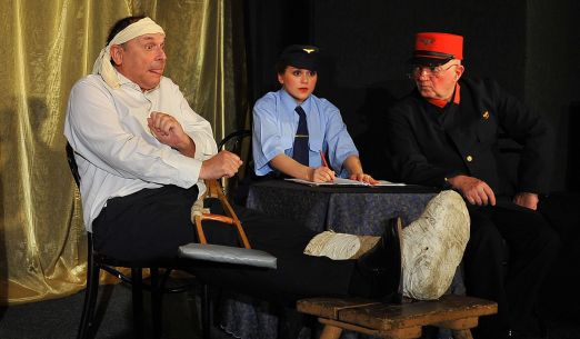 LETEM SVĚTEM S KABARETEM  