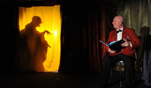 LETEM SVĚTEM S KABARETEM  