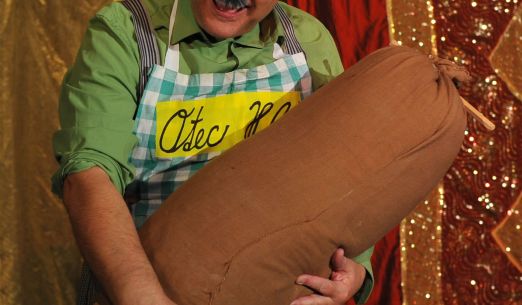 LETEM SVĚTEM S KABARETEM  