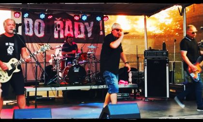 Do řady! a Pod Stolem