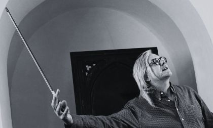 Poutník mezi sedmi nebi: Poezie, hudba  a návrat ke skutečné realitě