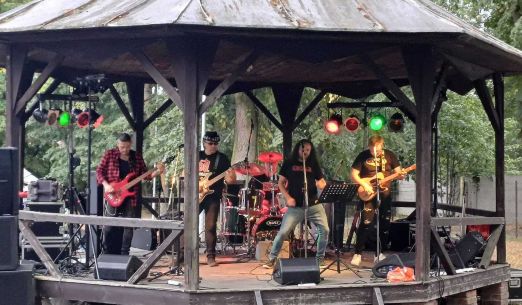 Keks + Support: Eroze