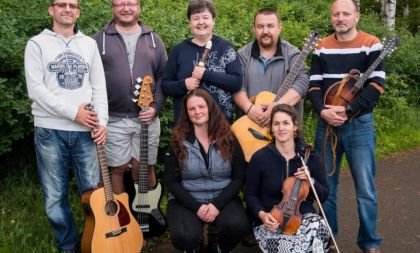 Zpívaná 42 strun na Krkavci