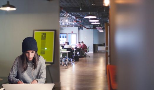 Coworking s hlídáním