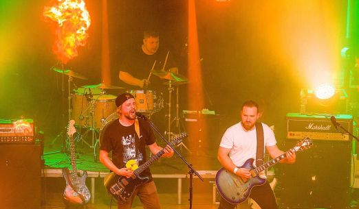 In Memory of Kurt Cobain + support: Diazepam