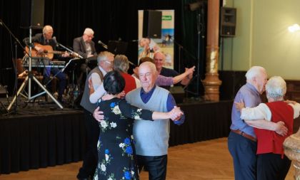 Taneční večery pro dříve narozené