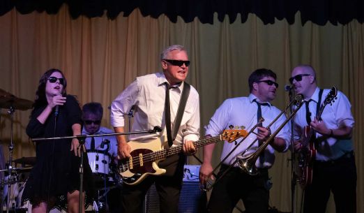 Laura a její tygři