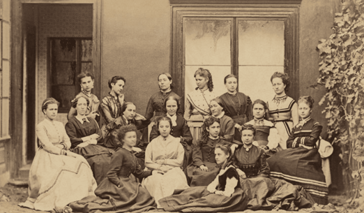 Ženy Amerického klubu dam