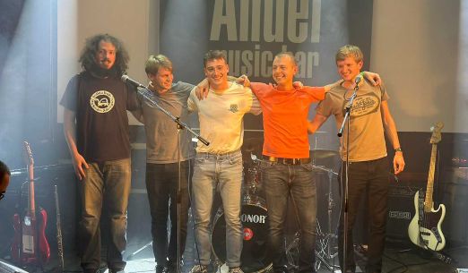 Papersand + Kinotaj + Ali zpívá Amy