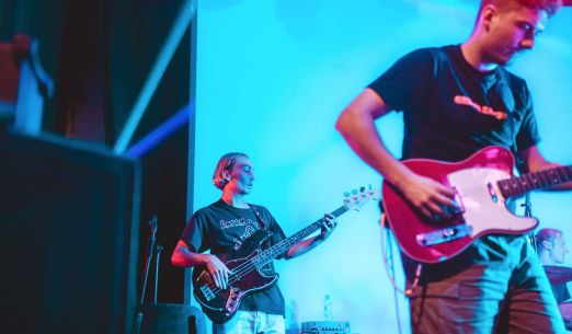 Papersand + Kinotaj + Ali zpívá Amy