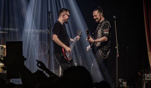 KOMUNÁL + ALŽBĚTA