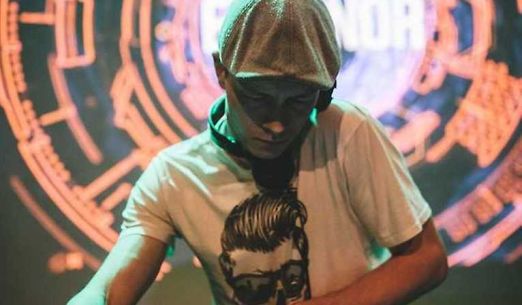 Road to Bolevák Drum and Bass