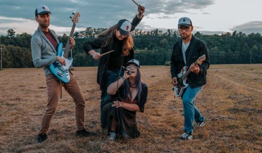 Volným pádem tour 2026: Toxic Paradise + Corona + Bad Liars