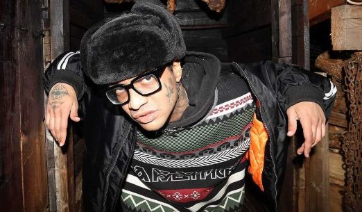 Fobia Kid + support: Adam the World