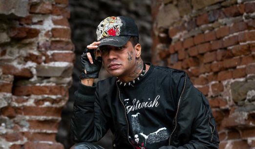 Fobia Kid + support: Adam the World