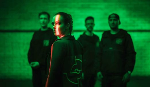 Status Praesents – 30 let + hosté: Stellaris + Crippled Fingers