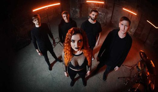 Status Praesents – 30 let + hosté: Stellaris + Crippled Fingers