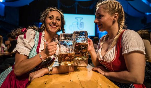 Treffpunkt 2026: rezervace stolu po 4 osoby