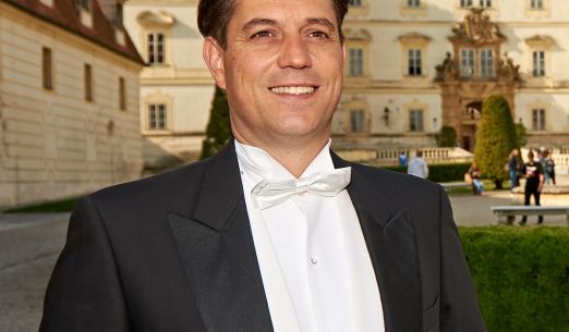 Martino zpívá mladého Verdino