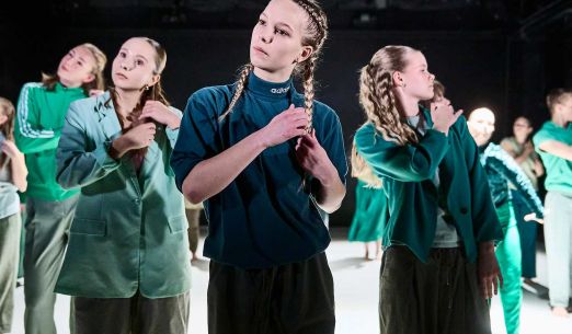 Duncan centre: Hi Mom!