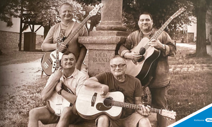 Old Band: Koncert mezi knihami