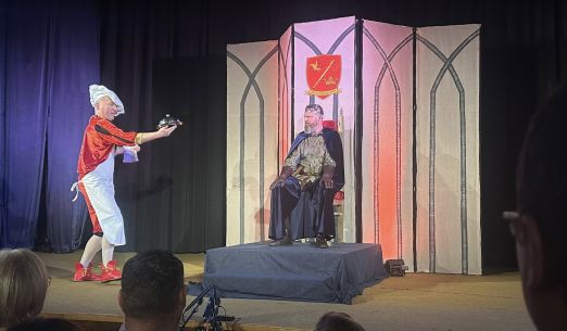 Šašek a jeho král