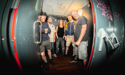 Status Praesents – 30 let + hosté: Stellaris + Crippled Fingers