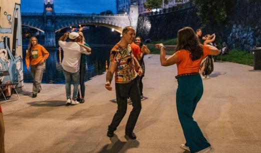 Zatanči si s námi na náplavce: Zouk edition