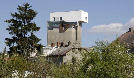 Architektura za čtyřmi hranicemi: Szymon Rozwałka (PL)