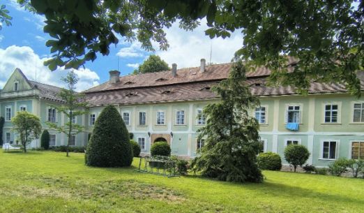 Hudební podvečer na Zámku Luhov a večerní prohlídka