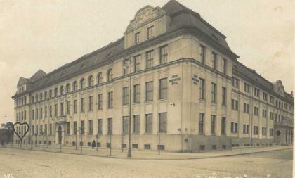Dobrá architektura kommt aus Pilsen: Profesoři a žáci německé průmyslové školy v Plzni 1876–1928
