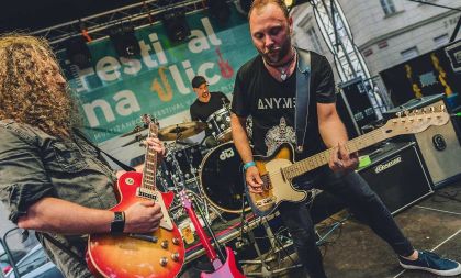 Anymen # Live