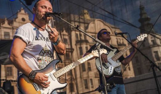 Anymen # Live